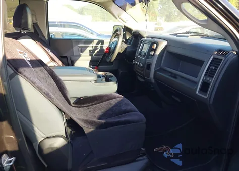 2018 Ram 1500 Express 4X2 6'4 Box from USA, damaged, VIN 3C6JR6AT5JG118328